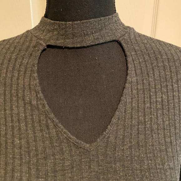 Harlow and graham grey long sleeve top - Picture 2 of 5